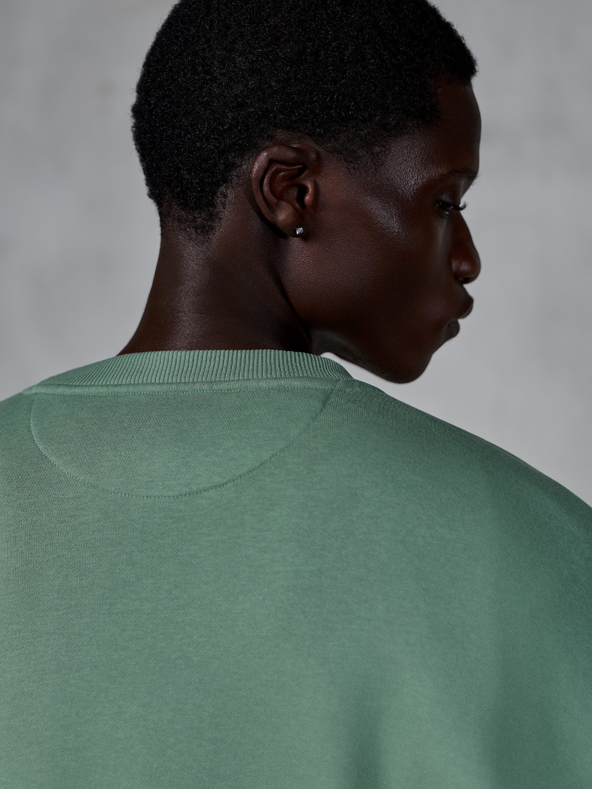 Sweat-Shirt Essentials Ageless
