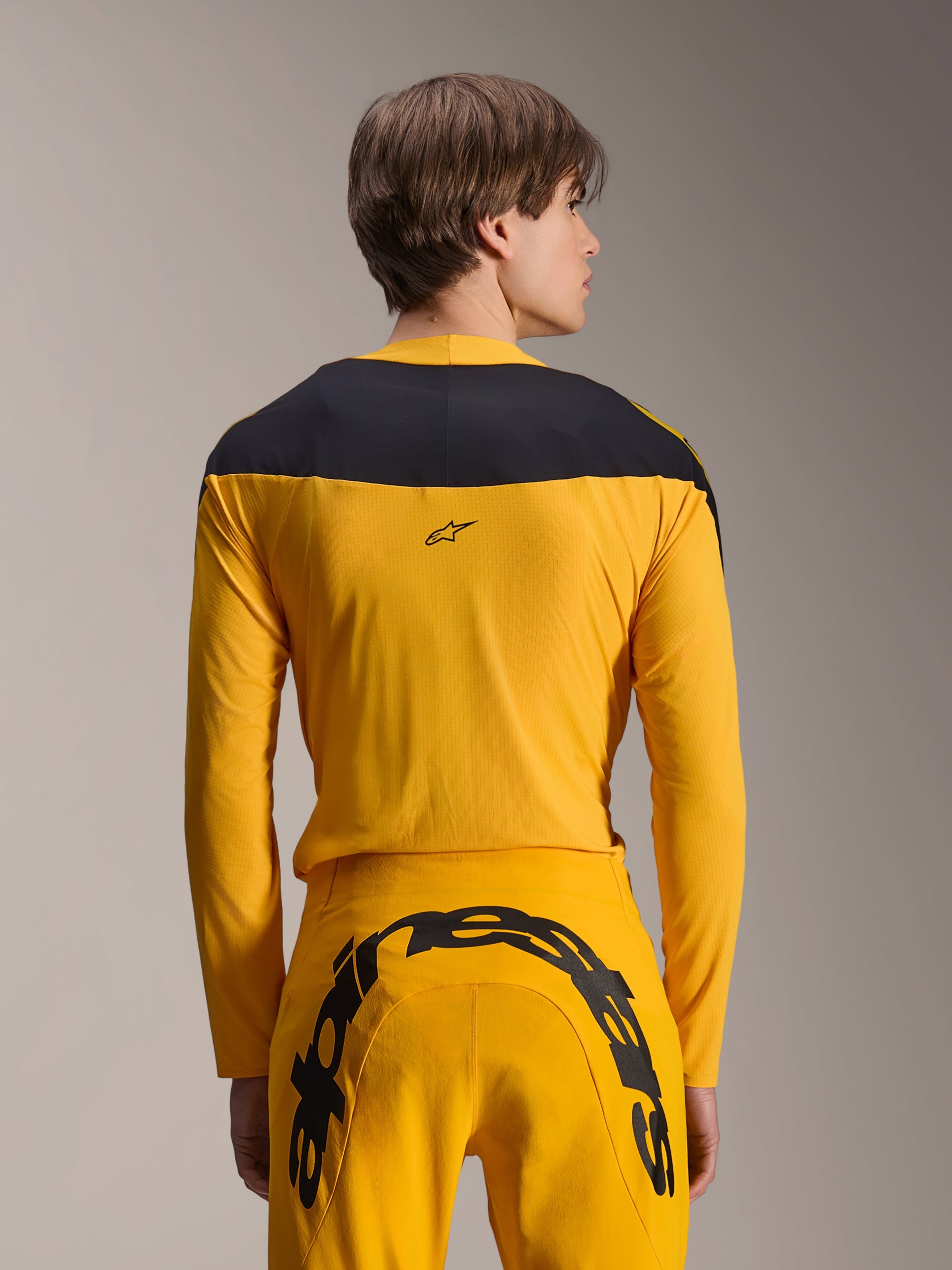 Tenue Complète A-Supra Melt Gold Édition Limitée