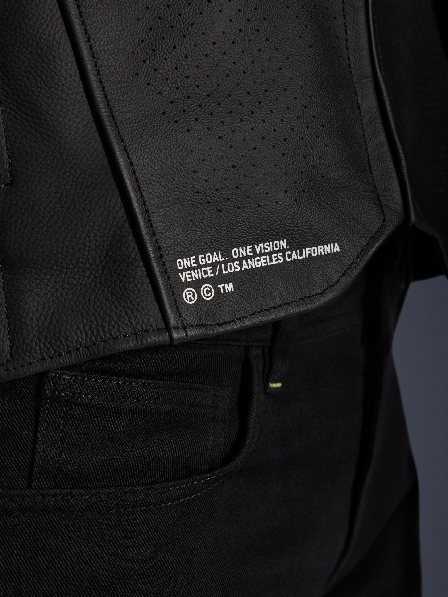 Veste En Cuir Atem V5
