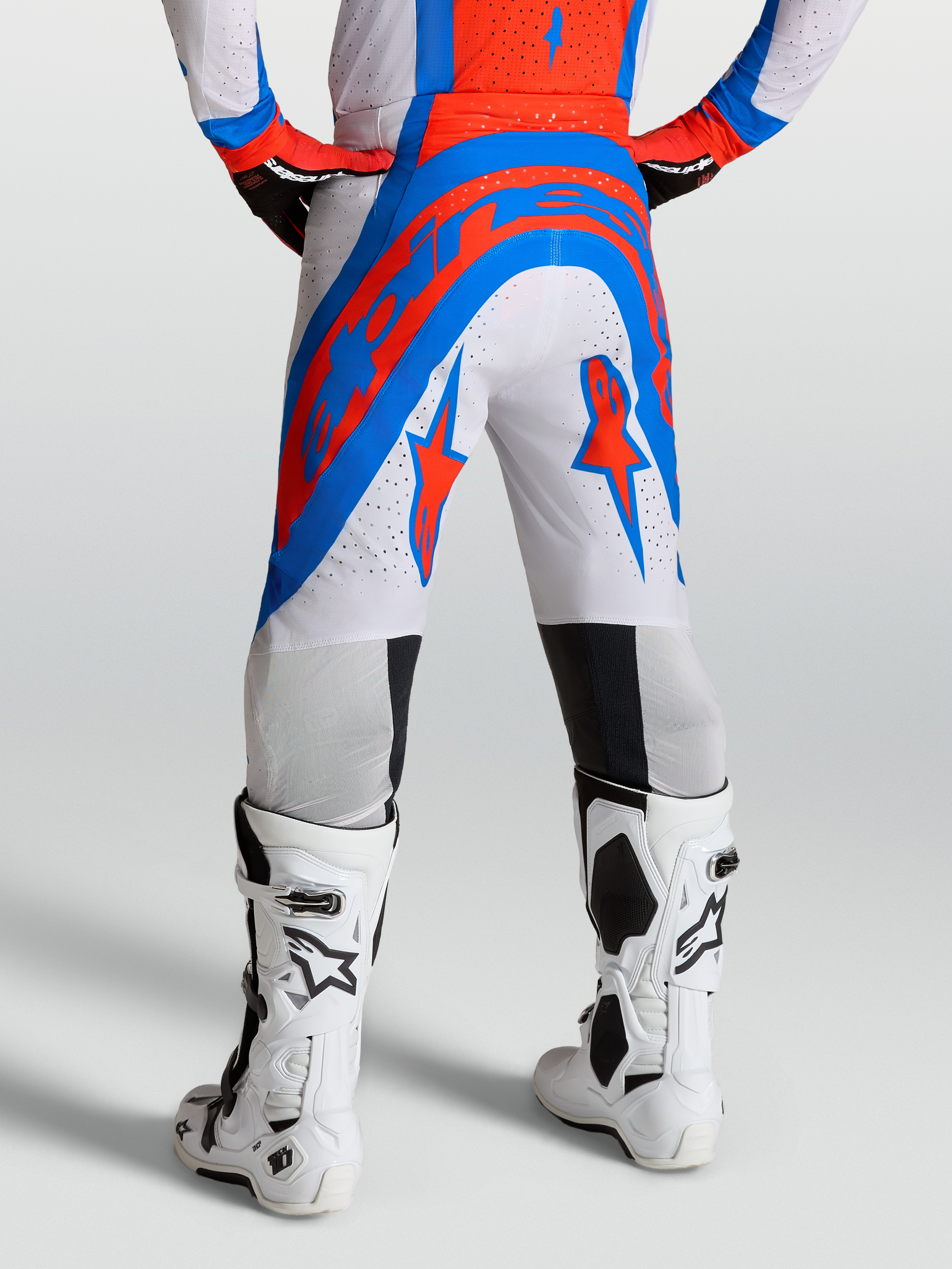 Pantalons Supertech Vesta 2027