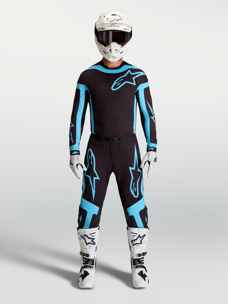 Tenue complète Supertech Vesta 2027